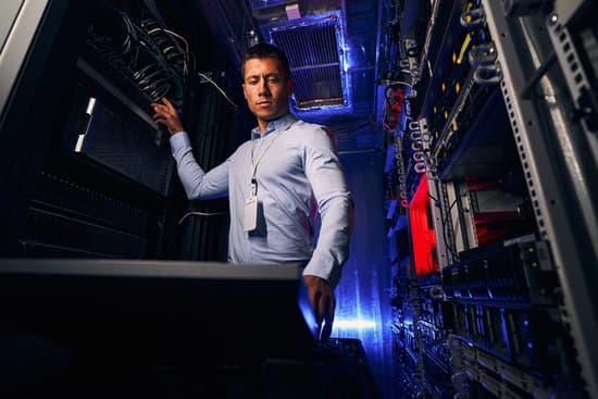An Engineer building a high-performance Data Center